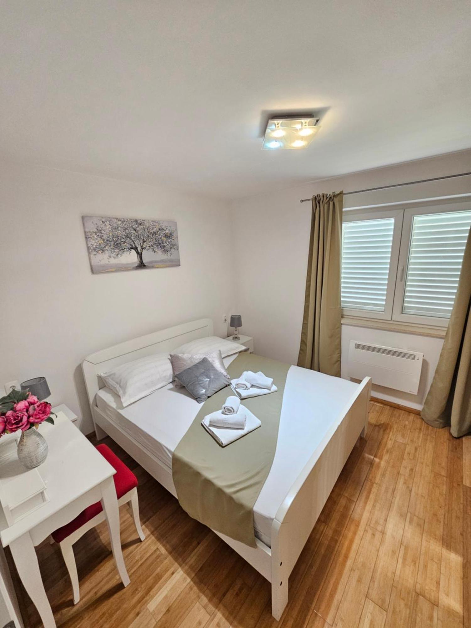 מאקרסקה Apartments Iva מראה חיצוני תמונה