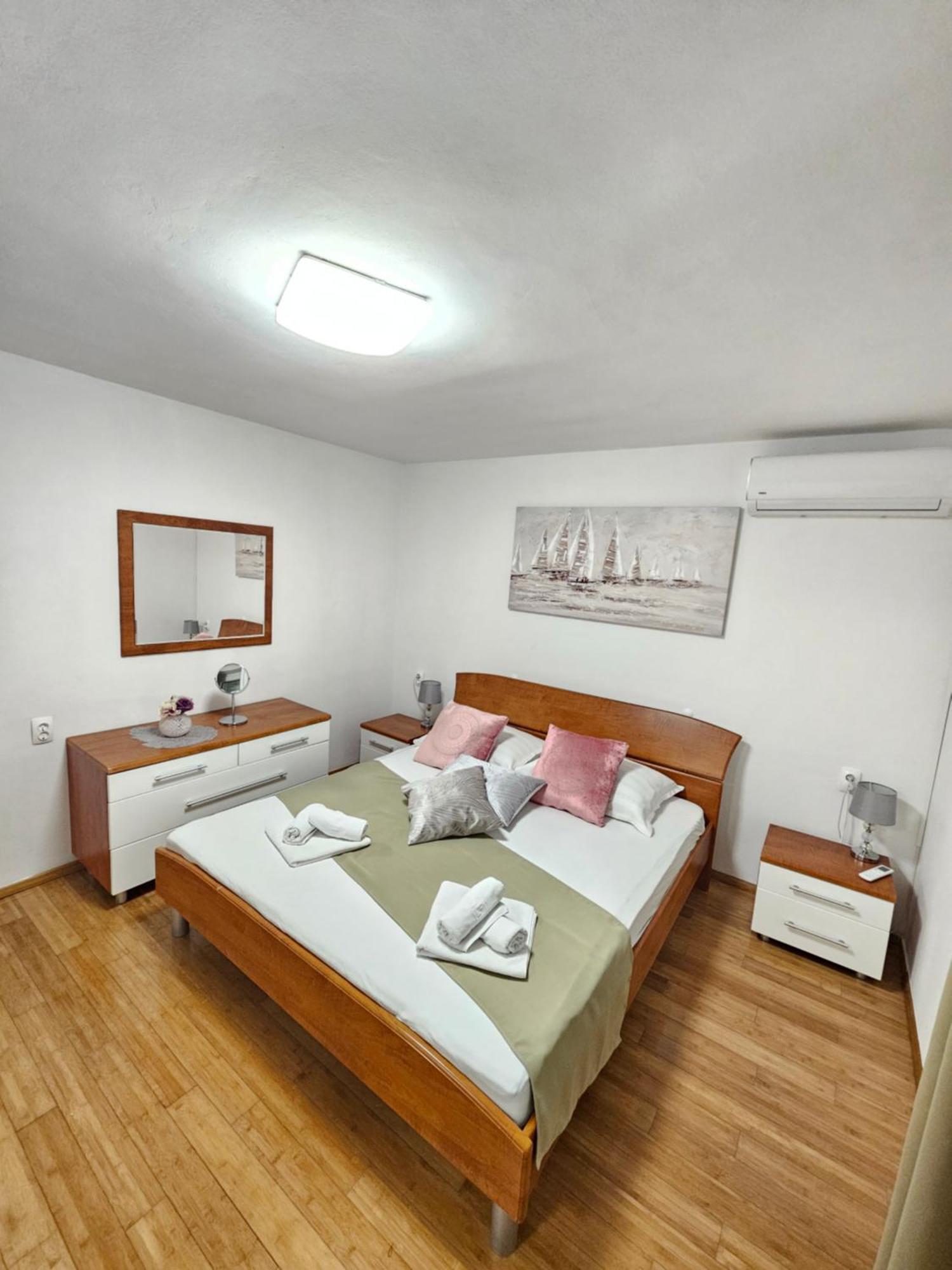 מאקרסקה Apartments Iva מראה חיצוני תמונה